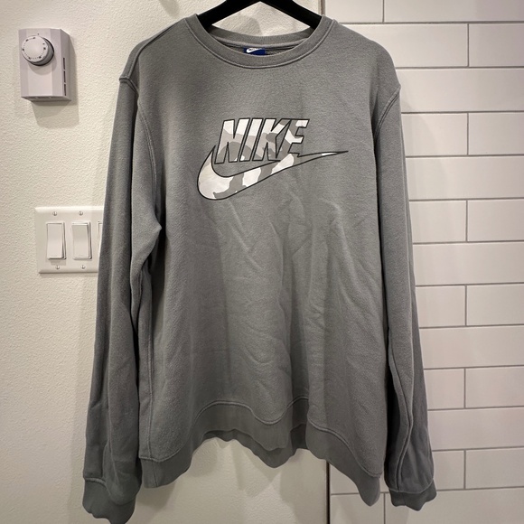 Nike gray logo crewneck - size L - Picture 1 of 4